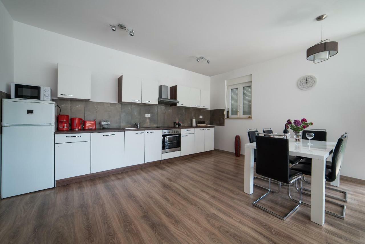 De Luxe Apartment Mediteran 1**** Zaton  Eksteriør bilde